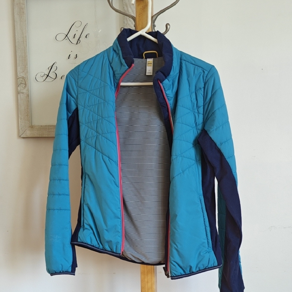 Lole Blue Puffer Jacket with Two-Tone Design and Full-Length Zipper